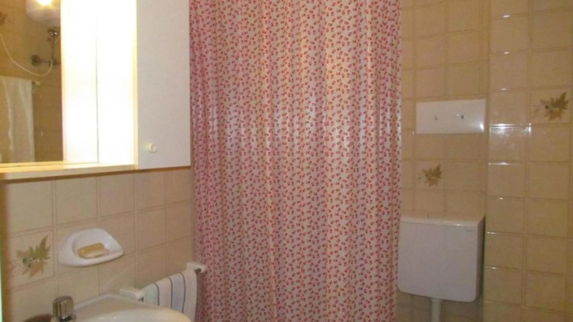 Cozy Apartment With Terrace - Beahost Μπιμπιόνε